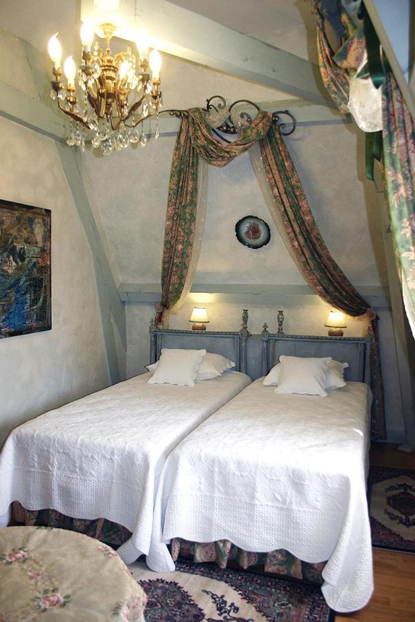 Domaine De La Chartreuse Dautre Bed and Breakfast Mauzac-et-Grand-Castang Exteriör bild